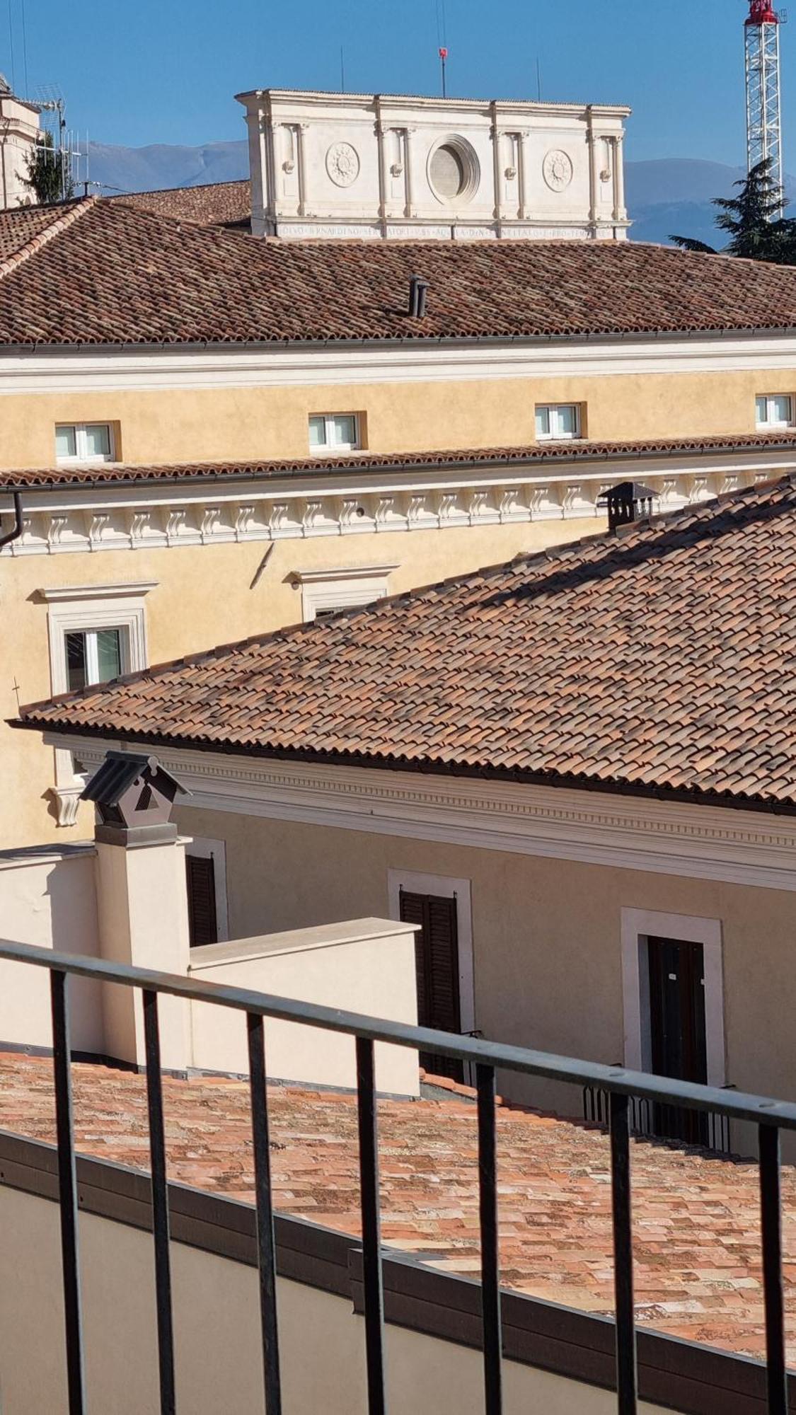 Apartamento Antica Dimora San Crisante - Centro Storico LʼAquila Exterior foto