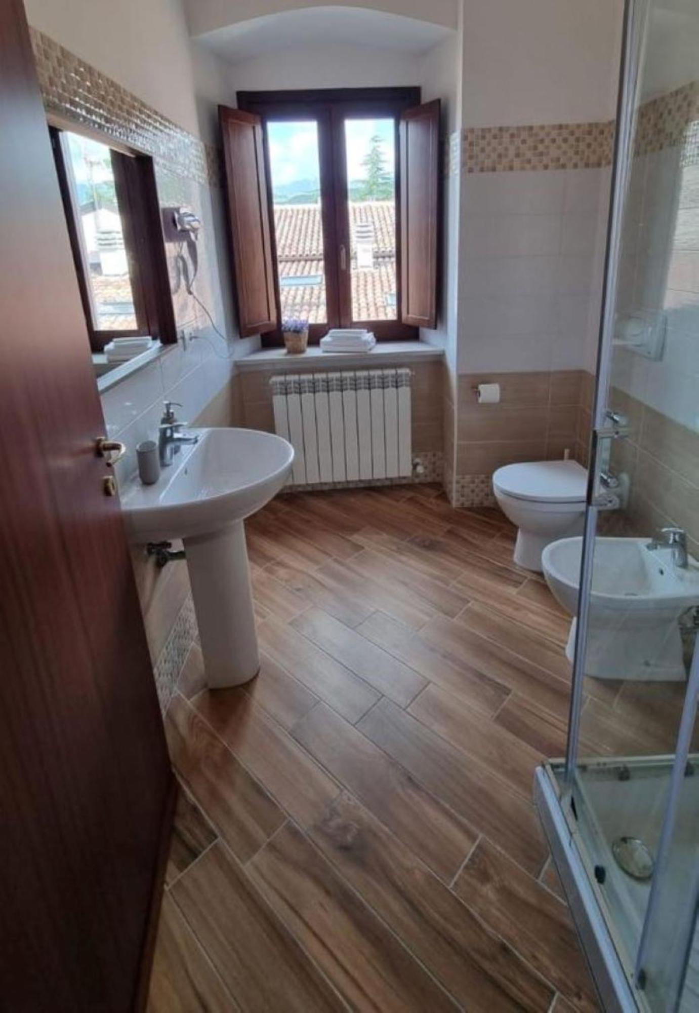 Apartamento Antica Dimora San Crisante - Centro Storico LʼAquila Exterior foto